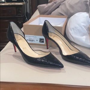 CHRISTIAN LOUBOUTIN KITTEN HEEL